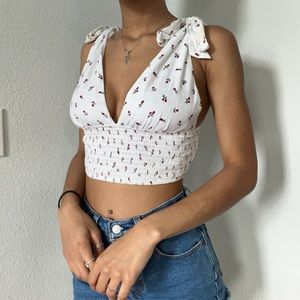 Forever 21 Floral V Neck Croptop